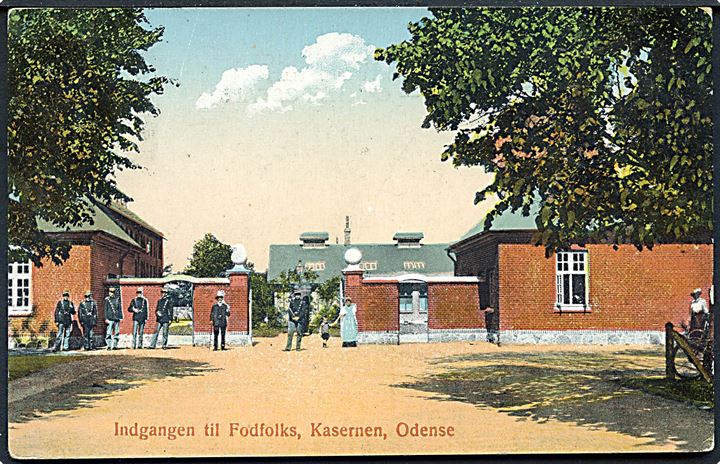Odense, indgangen til Fodfolks Kasernen. J. Pedersen u/no.