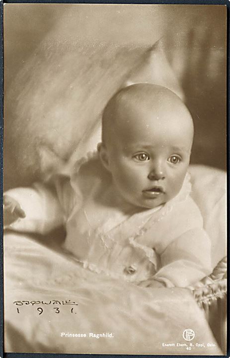 Prinsesse Ragnhild som baby. B. Oppi no. 40. 