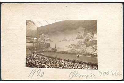 1. Spejder Verdensjamboree Olympia, London 1920. Fotografi monteret på postkort. U/no.