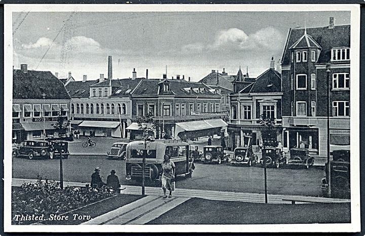 Thisted, Store Torv med automobiler og omnibus. C. Søndergaard no. 130.