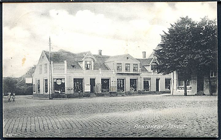 Aakirkeby, torvet. S. Kolling no. 114.