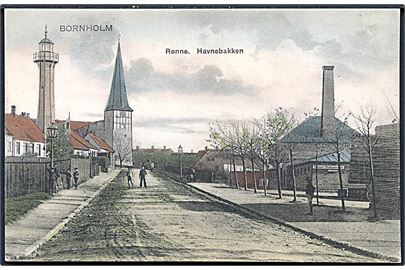 Rønne, Havnebakke med fyrtårn, Sct. Nicolai kirke og Rønne Havnebad. F. Sørensen no. 470.