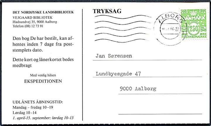 250 øre Bølgelinie med perfin A.K. (Aalborg Kommune) på tryksagskort fra det nordjyske landsbibliotek sendt lokalt i Ålborg d. 15.4.1986.