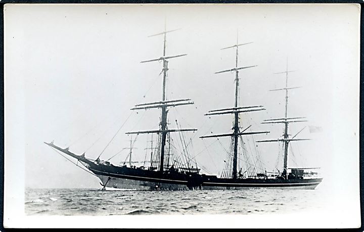 Glenalvon, engelsk fuldskib bygget 1888 og sank efter kollission med trawler i Elben 1913.