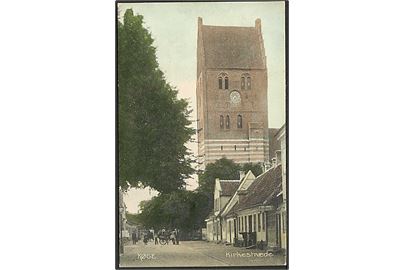 Parti fra Kirkestræde i Køge med kirken. Stenders no. 598. Kortet har været opklæbet.
