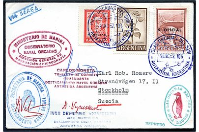 Argentinske tjenestemærker på filatelistisk ekspeditionsbrev stemplet Islas Orcadas del Sur (Sydorkney-øerne) Argentinsk Antarktis d. 9.12.1962 til Stockholm, Sverige. Flere flådestempler.