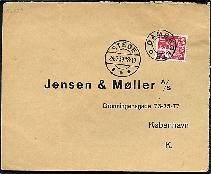 15 øre Karavel på brev annulleret med udslebet stjernestempel DAMSHOLTE og sidestemplet Stege d. 24.7.1939 til København.