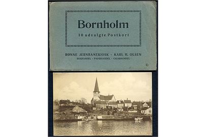 Bornholm 10 udvalgte Postkort. Rønne Jernbanekiosk ved Karl H. Olsen. Mappe med 10 kort fra bl.a. Rønne havn, Hammershus og Ekkodalen. Stenders no. 1-10. 