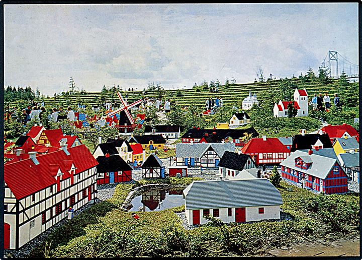 Billund. Legoland. Miniland. Lilleby med Mølle. Grønlunds Forlag no. 1307. 