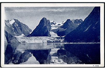Grønlandsk fjord. Fotograf F. Gad. Eagle Post Card View Co. u/no.