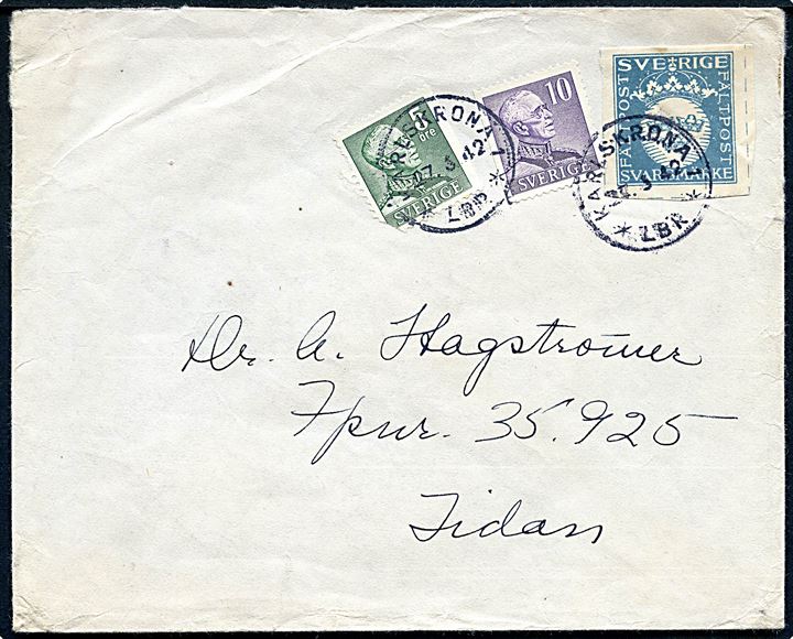5 öre (defekt), 10 öre Gustaf og Fältpost Svarmärke på mystisk blandingsfrankeret brev fra Karlskrona d. 27.3.1942 til soldat ved fältpost nr. 35925.