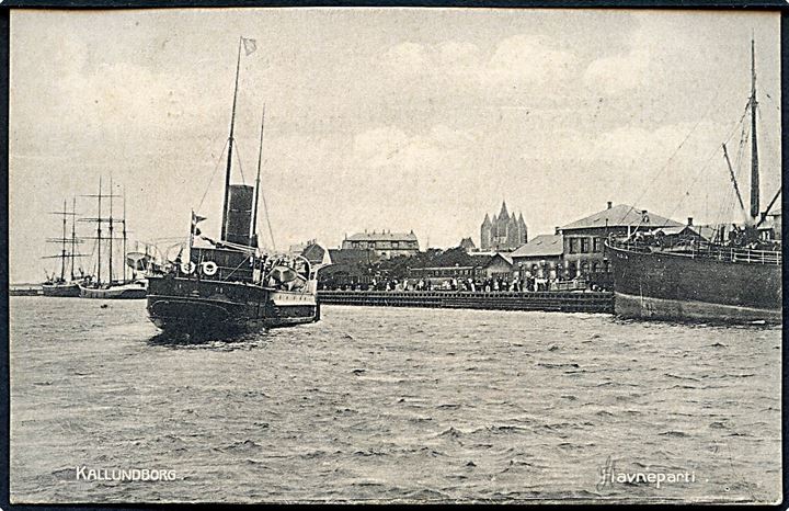 Kalundborg, havneparti med dampskibe. Stenders no. 7451.