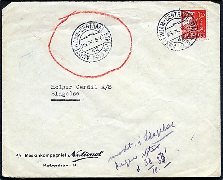 15 øre Karavel på brev fra København annulleret med hollandsk stempel i Amsterdam-Central Station d. 29.10.1933 til Slagelse. Brevet har antagelig været fejlsendt til Holland, muligvis sammenklæbet med andet brev. Noteret modtaget i Slagelse d. 30.9.1933.
