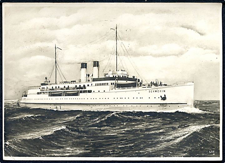 15 øre Karavel på brevkort (Færgen Schwerin) annulleret med skibsstempel Deutsche Seepost Gjedser - Warnemünde Fh d. 20.8.1928 til Neustadt, Tyskland.
