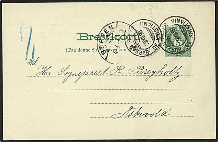 5 øre helsagsbrevkort fra Frederikshald annulleret med bureaustempel Bureau reexp. de Kristiania d. 29.12.1898 via Bergen til Askvold.