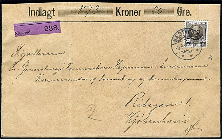 25 øre Fr. VIII single på værdibrev fra Næstved d. 9.9.1909 til Kjøbenhavn. Laksegl på bagsiden bortklippet.