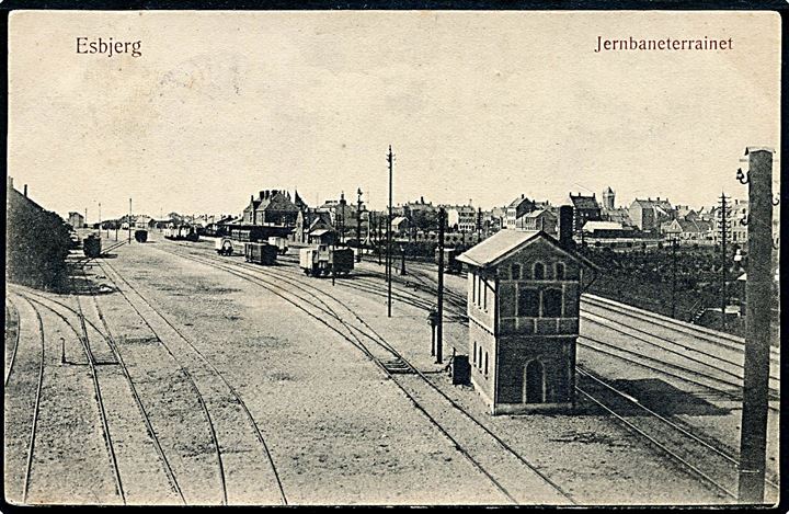 Esbjerg, Jernbaneterræn med togvogne. C.J.C. no. 105. Kvalitet 7