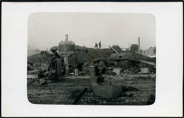 Odense, ødelæggelser efter den store havnebrand d. 24.7.1925. Fotokort u/no. Kvalitet 9
