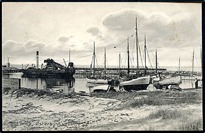 Østerby Havn, havneparti med fiskefartøjer og muddermaskine. Melchiorsen no. 29599. Kvalitet 8