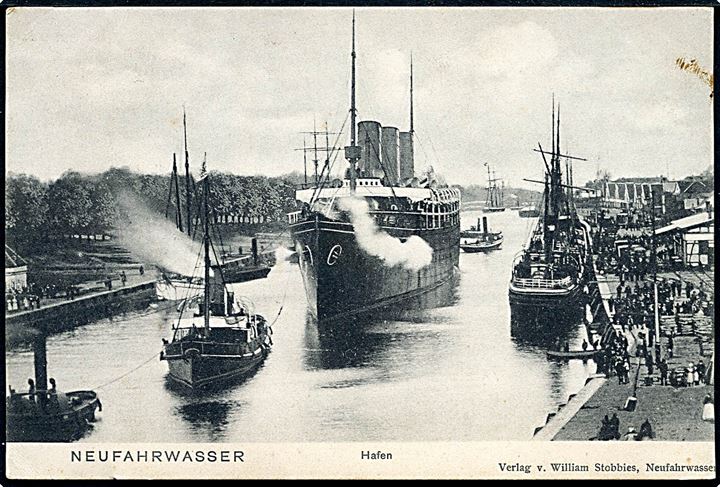 Tyskland, Neufahrwasser. Havneparti med stort dampskib. W. Stobbies u/no. Kvalitet 7