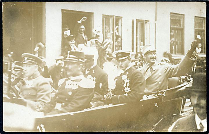 Genforeningen. Kongefamilien i bil i Haderslev d. 10.7.1920. No. 13. Kvalitet 7