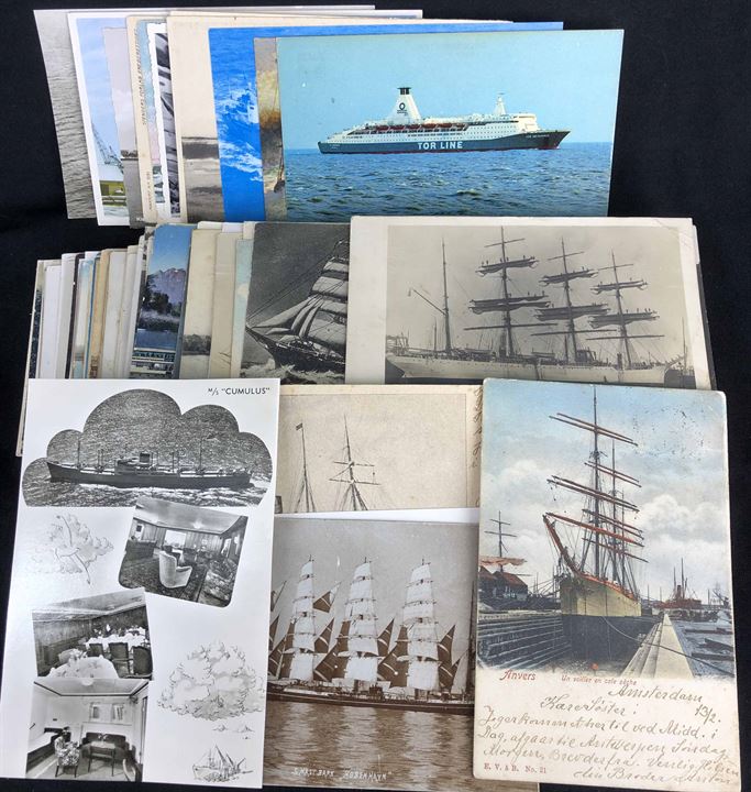 Skibe. 85 ældre postkort med skibe. Alle i “lille-format”. Både danske og udenlandske. Kvalitet Mix