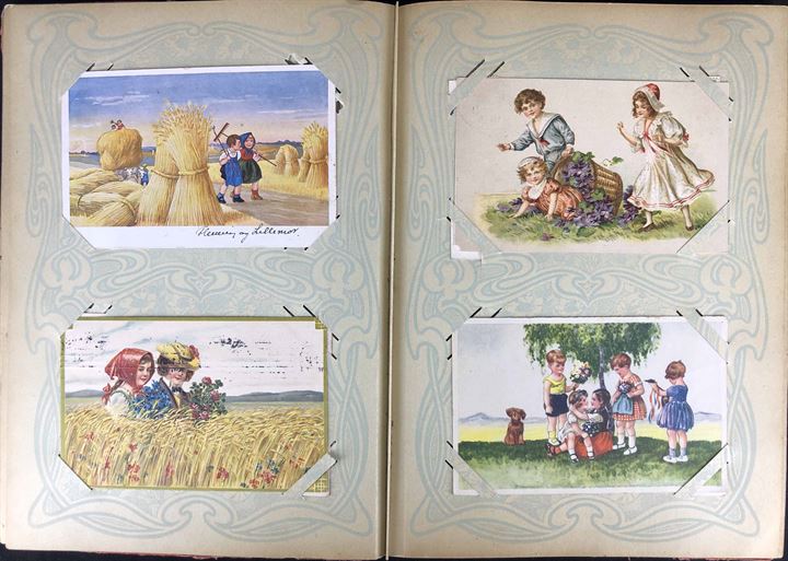 Børn. Gammelt postkortalbum med 104 gamle tegnede postkort med børn. Danske og udenlandske. Kvalitet Mix