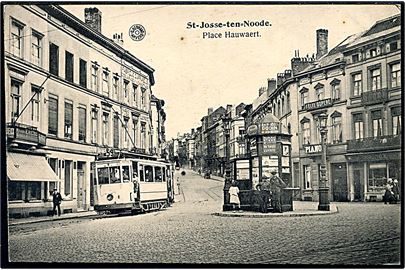Belgien, St. Josse ten Noode, Place Hauwaert med sporvogn. 