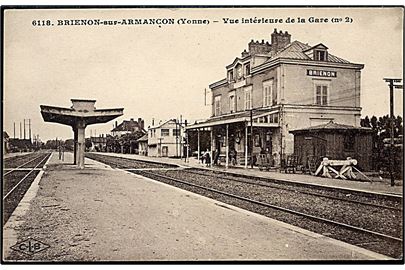 Frankrig, Brienon-sur-Armancon, jernbanestation. No. 6118.