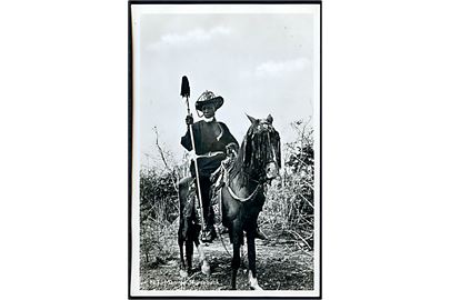 Afrika. Man on Horseback. Medicinmand. Fotokort no. 750. 