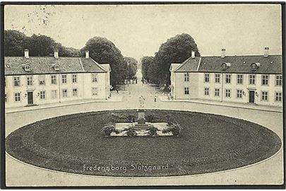 Fredensborg Slotsgaard. Stenders no. 3935.