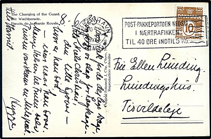 10 øre Bølgelinie på brevkort annulleret med TMS København * OMK * / Post-Pakkeportoen nedsat i Nærtrafikken til 40 Øre indtil 5 Kg. d. 8.6.1933 til Tisvildeleje.