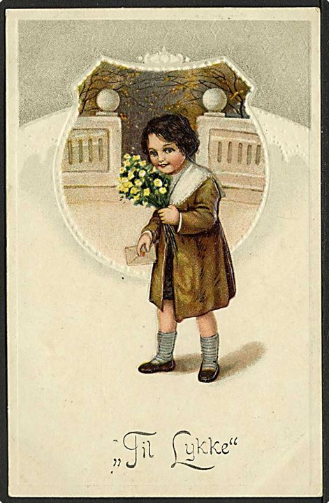 Lykønskningskort med dreng og blomster. No. 3124.