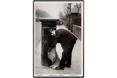 England, London Life - Postman. Rotary Photo no. 10513-2
