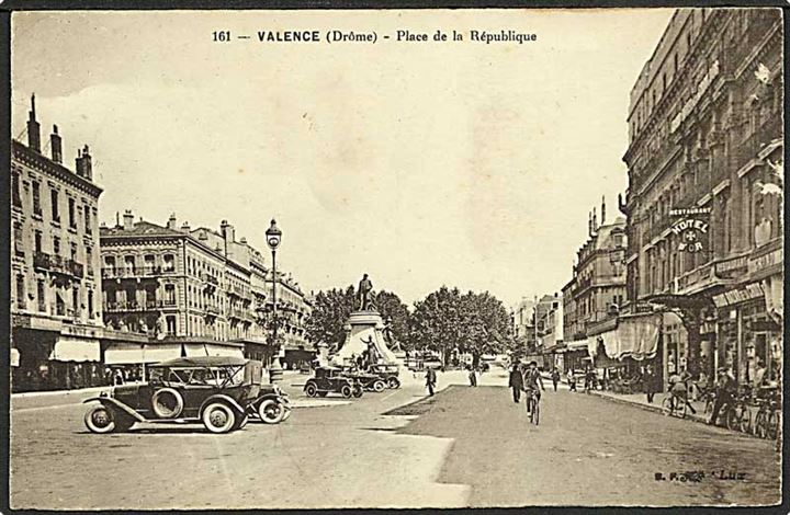 Place de la République i Valende Drome, Frankrig. No. 161.