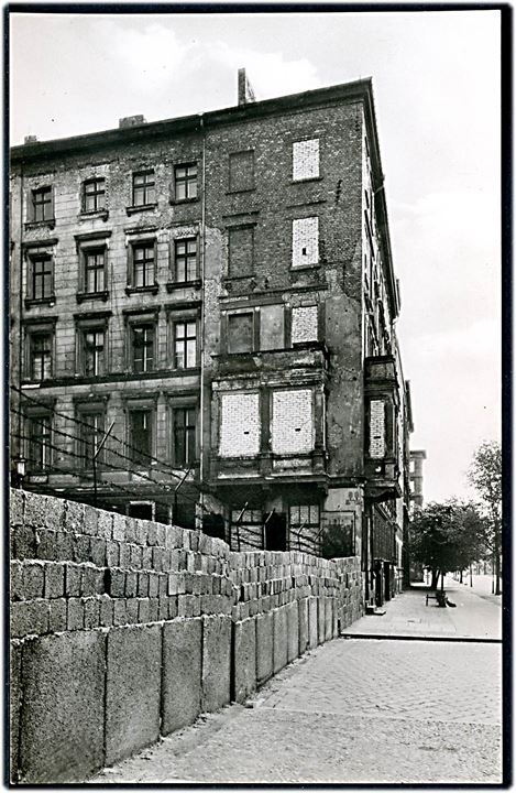 Tyskland, Berlinmuren ved Bernauer Strasse. Souvenirkort uden adresselinier.