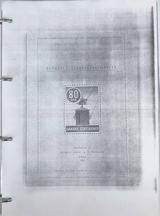 Katalog over Danmarks Jernbanefrimærker 1865 - 1965 af Reinhold Jensen & P. Thomassen. 164 sider illustreret katalog med rettelsesblade. Fotokopi af de klassiske katalog i ringbind.