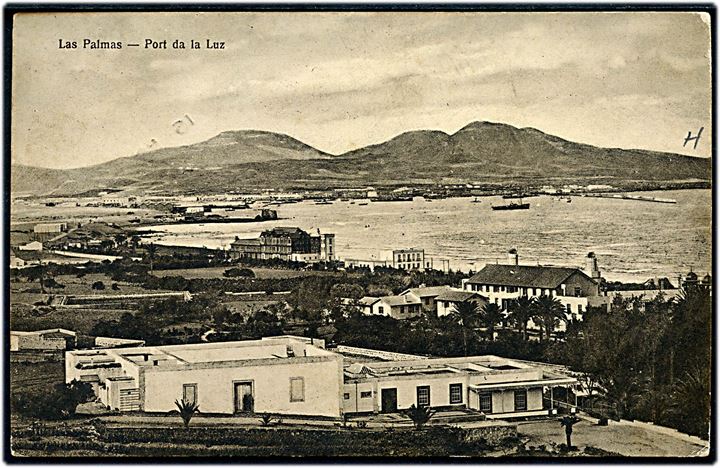 5 cts. Alfonso XIII på brevkort fra Puerto de la Luz, Las Palmas annulleret med britisk stempel London F.S. 62 d. 16.3.1920 og sidestemplet Paquebot til Antwerpen, Belgien.