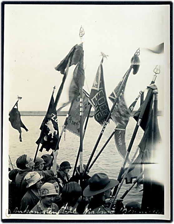 Spejder. Danske spejdere på tur til Malmö d. 10.6.1928. 8½x11 cm.