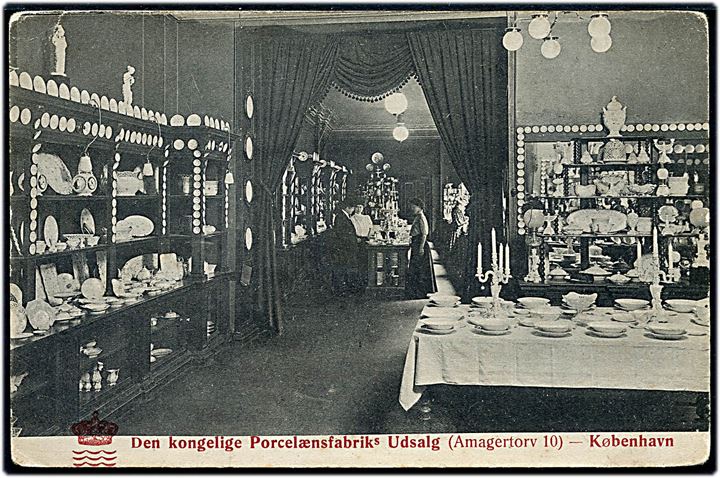 Købh., Amagertorv 10, interiør fra Den kongelige Porcelænsfabriks Udsalg. U/no.