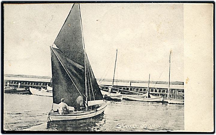 Struer, havnen med lille sejlbåd. No. 3161. Frankeret med 5 øre Chr. IX og Julemærke 1906 annulleret med svagt stjernestempel og sidestemplet Struer - Thisted T.1101 d. 24.12.1906 til Hurup.