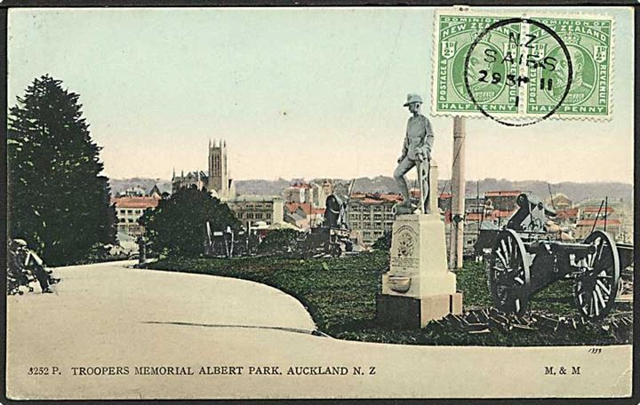 Soldaternes monument i Albert Park, Auckland, New Zealand. M. & M. no. 3252.