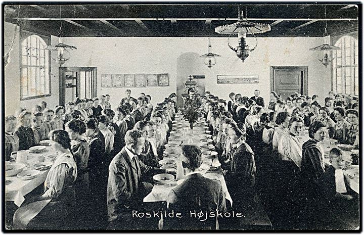 Roskilde højskole, spisesalen. J. Bruun no. 10251.
