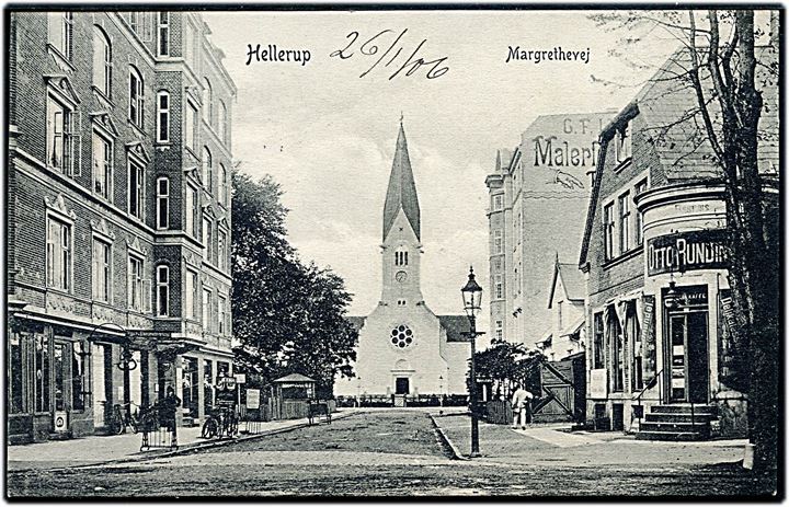 Hellerup, Margrethevej med kirke i baggrunden. P. Alstrup no. 9133.
