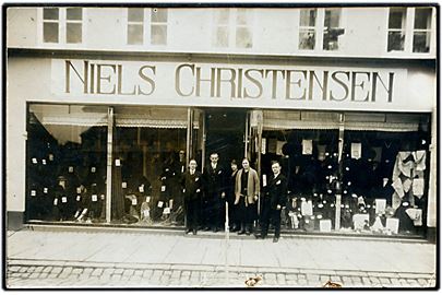 Sorø, Niels Christensens herreekviperingsforretning. Fotokort u/no.