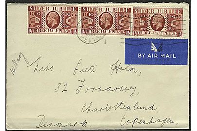 1½d Silver Jubilee i 3-stribe på luftpostbrev fra Watford d. 10.5.1935 via København Luftpost til Charlottenlund, Danmark.