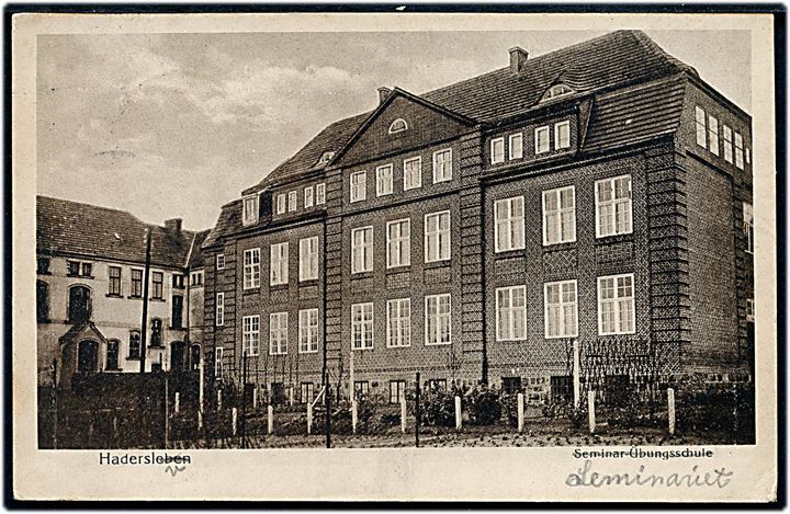 5 øre og 10 øre Chr. X på brevkort (Hadersleben Seminar-Überschule - rettet til Haderslev Seminariet) annulleret med brotype IIb Haderslev sn2 d. 14.8.1920 til Lyngby.