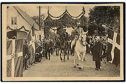 Genforening. Frederikshøj, Chr. X til hest efter at have krydset grænsen d. 10.7.1920. A. Vincent no. 522.