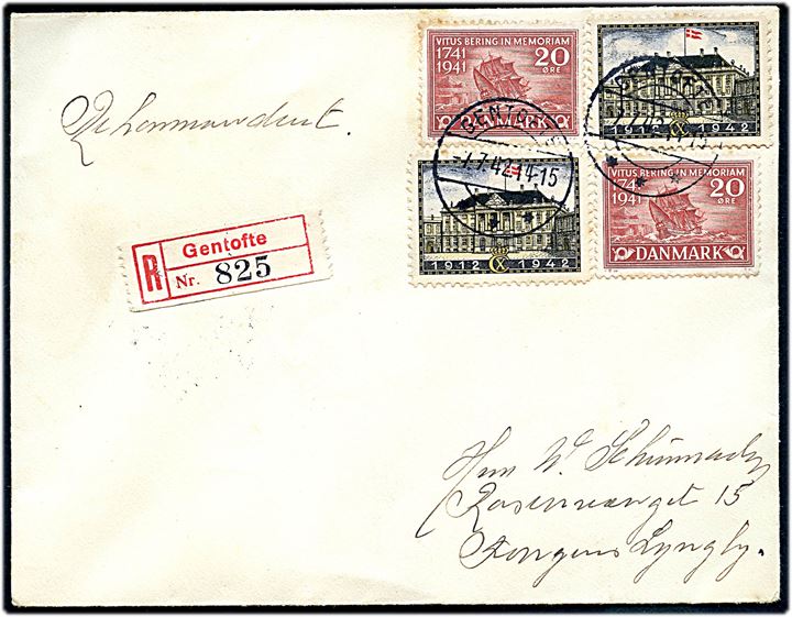 20 øre Vitus Bering (2) og Chr. X regentjubilæum mærkat (2) på anbefalet brev fra Gentofte d. 7.7.1942 til Lyngby.