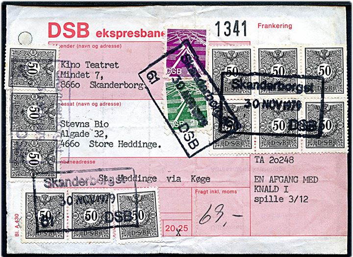DSB 50 øre (40), 21 kr. og 28 kr. Fragtmærke på adressekort for ekspresbanepakke fra Skanderborg d. 30.11.1979 til Store Heddinge.